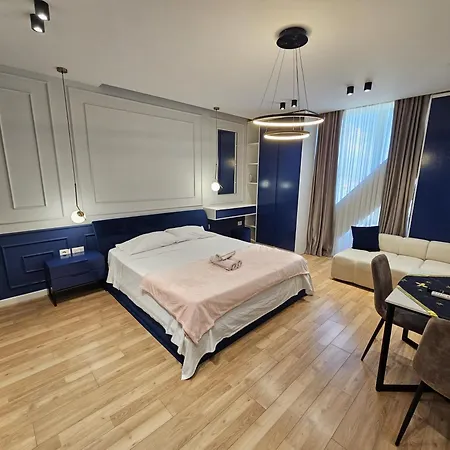 Apartment Square 21 Stylish *